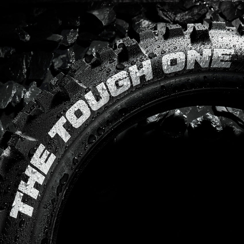Plews Tyres - EN1 GRAND PRIX - EXTREME - THE TOUGH ONE "SPEC-B" - Gummy Enduro Rear Tire