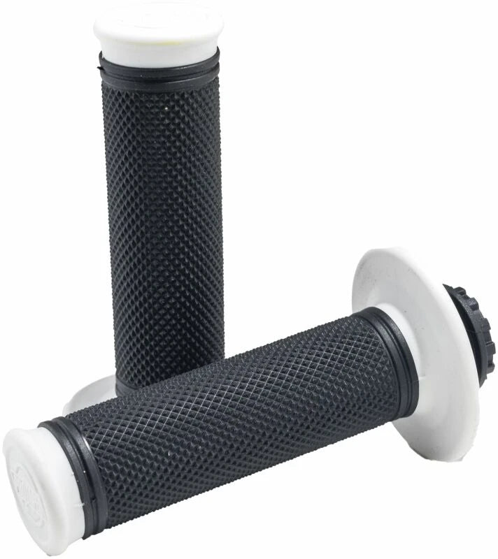 ProTaper Pro Series Clamp-On Grips – Full Diamond, White/Black