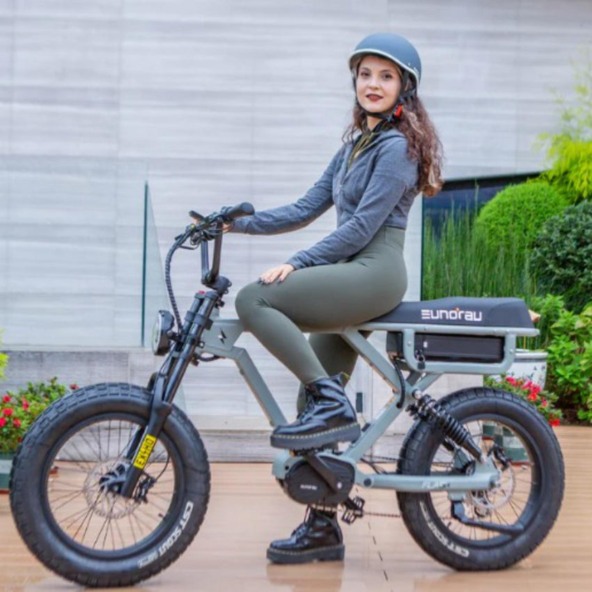Eunorau Flash moped-style ebike lifestyle shot – urban riding in Utah