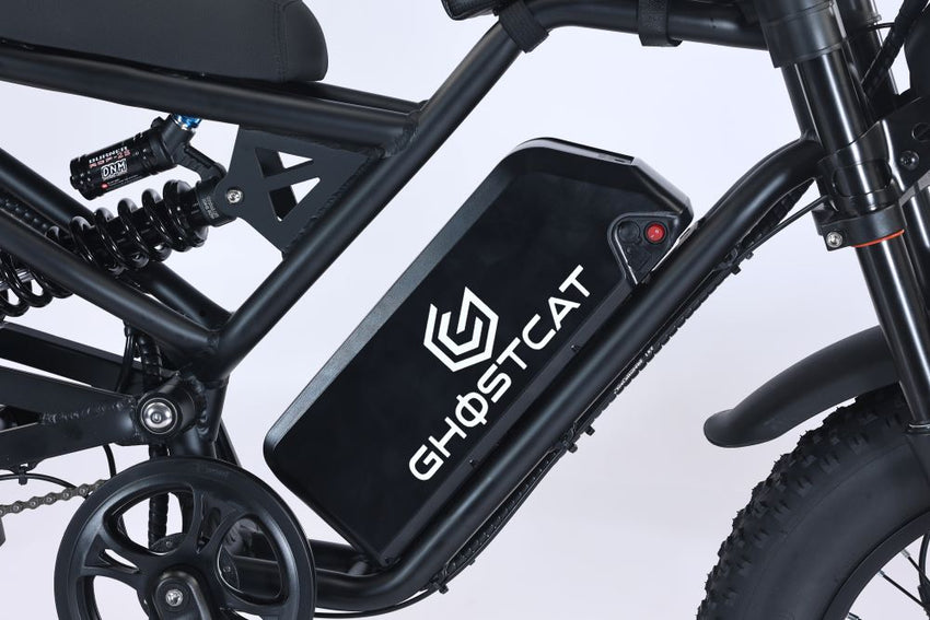 GhostCat Battery 52V/20Ah, black battery with GhostCat logo mounted in the frame