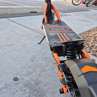 Freego C10 Pro Landtiger dual motor scooter handlebar and stem close-up detail