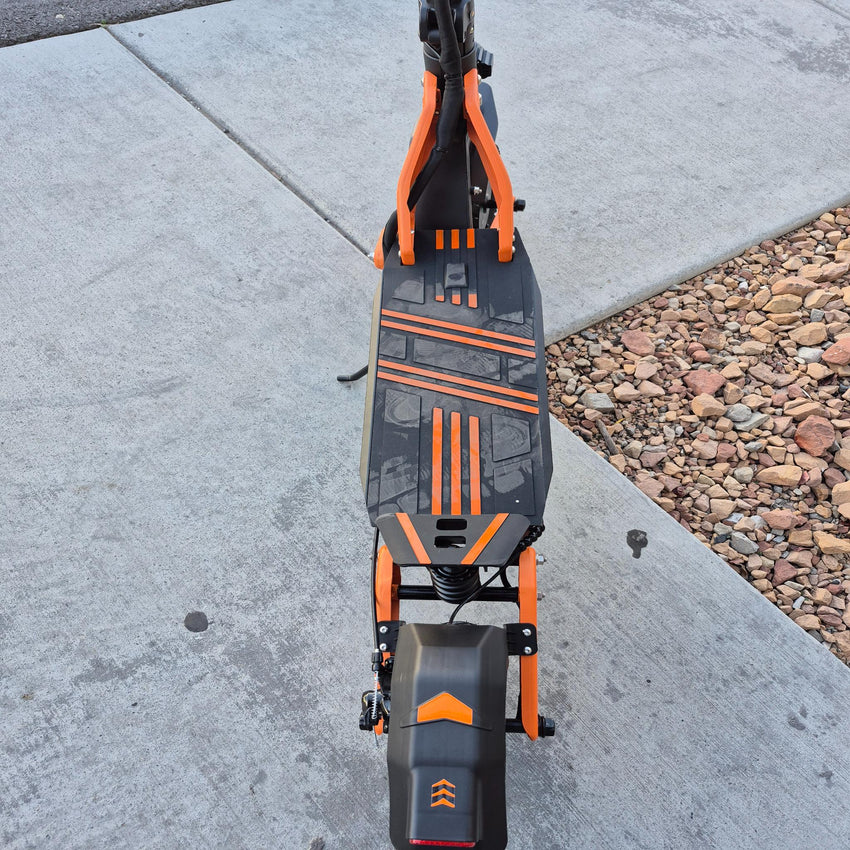 Freego C10 Pro Landtiger electric scooter battery compartment and charge port detail