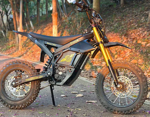 Freego Nova 5 Mini e-moto three-quarter front view showing compact aggressive frame
