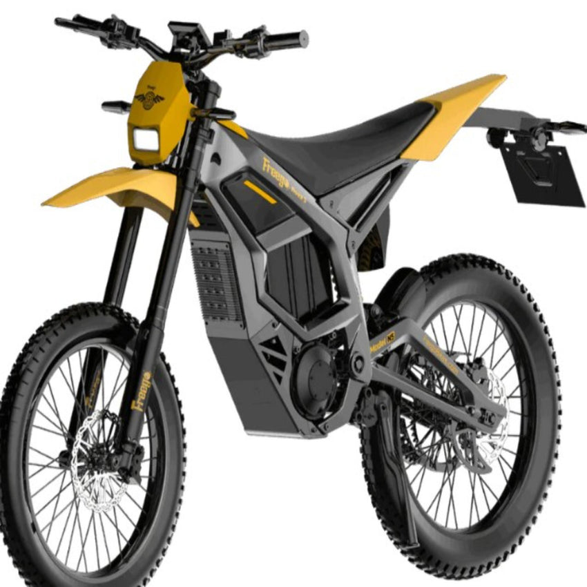 Freego Nova 5 high performance emoto three-quarter front view showing aggressive stance