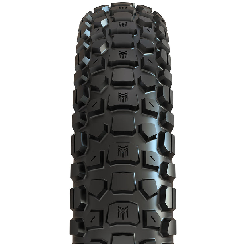 Maxxis MaxxVenture MT tire tread