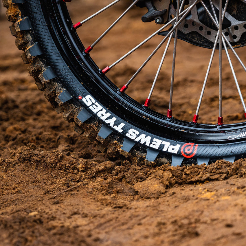 Plews Tyres - MX3 FOXHILLS GP - Hard Pack Motocross Rear Tire