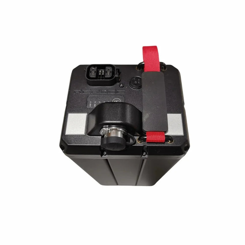 Rerode R1 Plus Battery, black battery pack top view with red strap and connectors