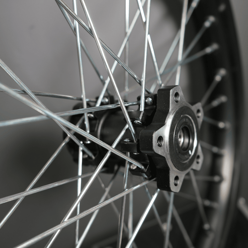 Rerode R1/R1 Plus 18" Rear Wheel, close-up of rear hub, bearing and silver spokes