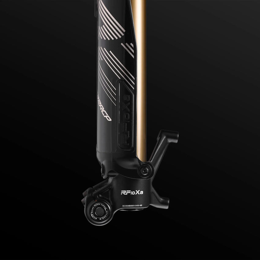 RFloXa Hawk32 lower leg, axle lug and brake caliper mount