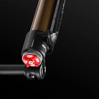 RFloXa Hawk33 Max red rebound adjuster on lower leg